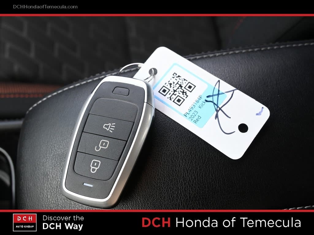 Thumbnail: 2023 Nissan Kicks - 16