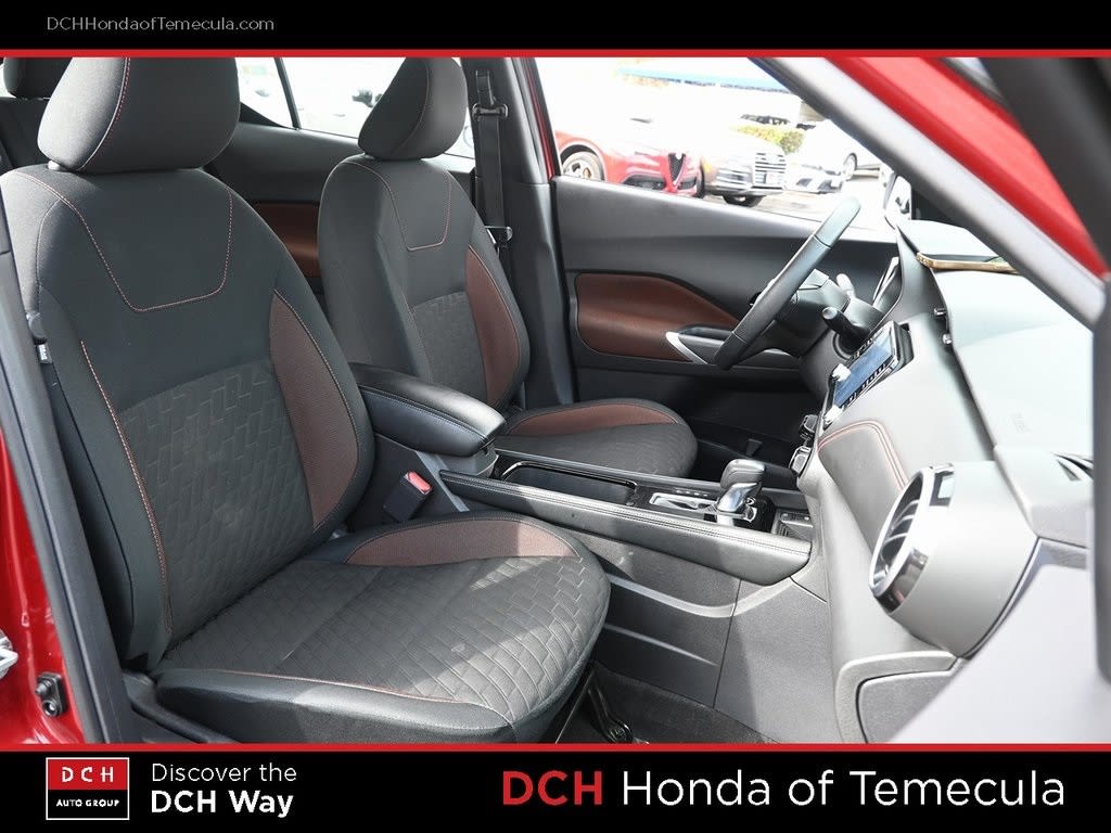 Thumbnail: 2023 Nissan Kicks - 10