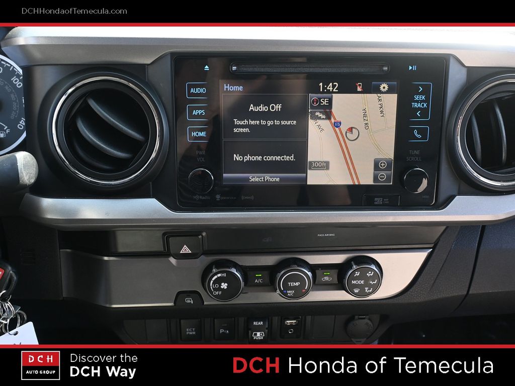 Thumbnail: 2019 Toyota Tacoma - 12
