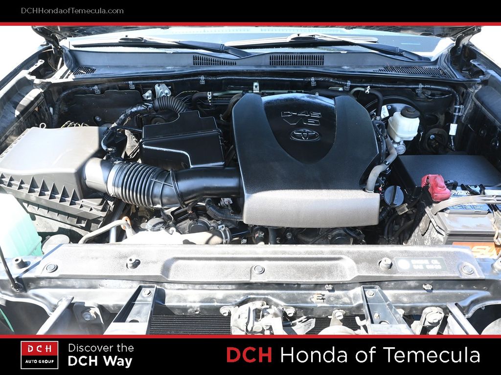 Thumbnail: 2019 Toyota Tacoma - 8