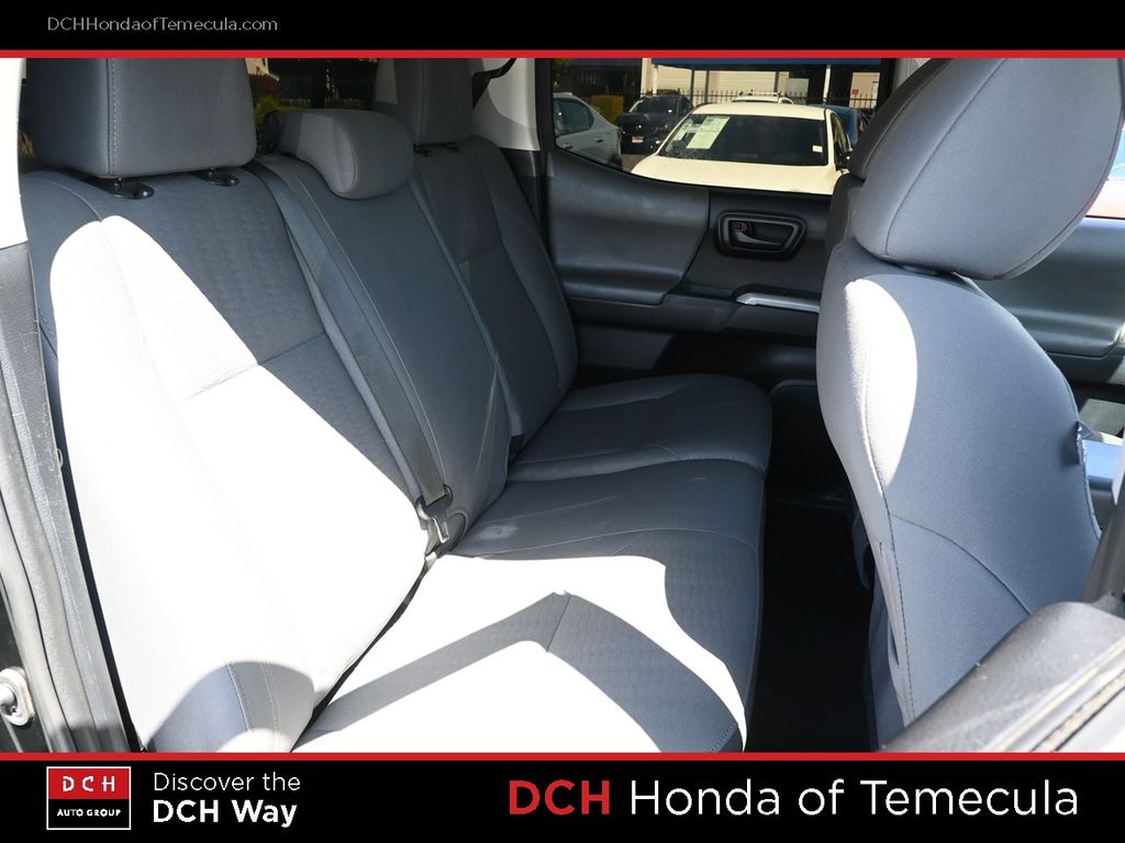 Thumbnail: 2019 Toyota Tacoma - 23