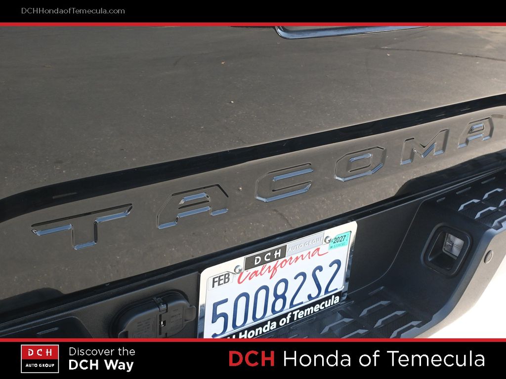 Thumbnail: 2019 Toyota Tacoma - 6