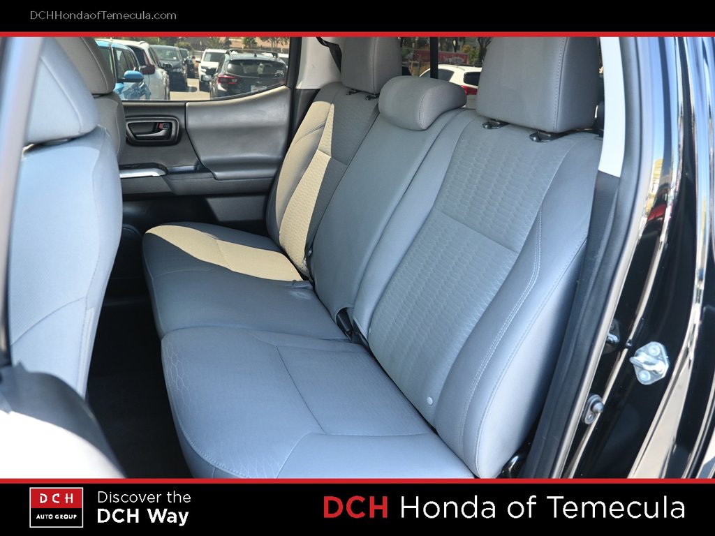 Thumbnail: 2019 Toyota Tacoma - 11
