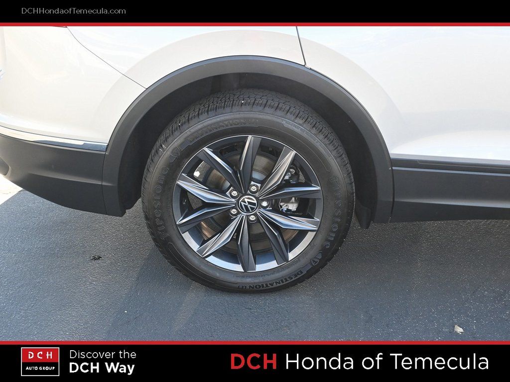 Thumbnail: 2023 Volkswagen Tiguan - 7
