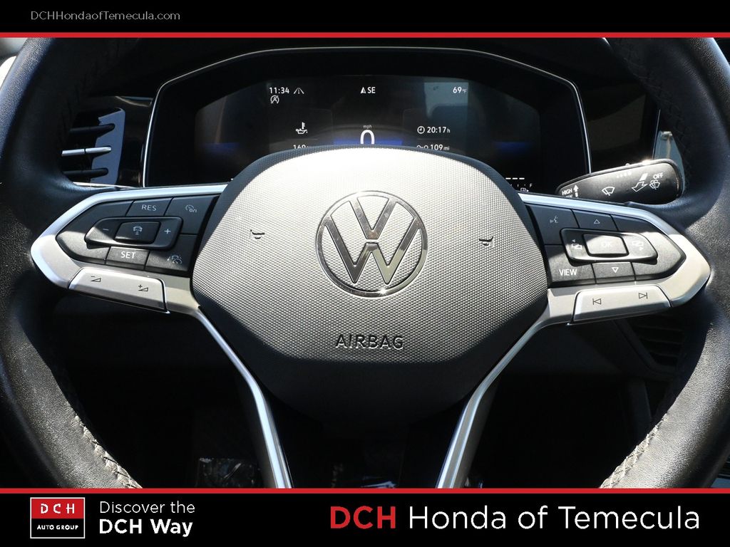 Thumbnail: 2025 Volkswagen Jetta - 18