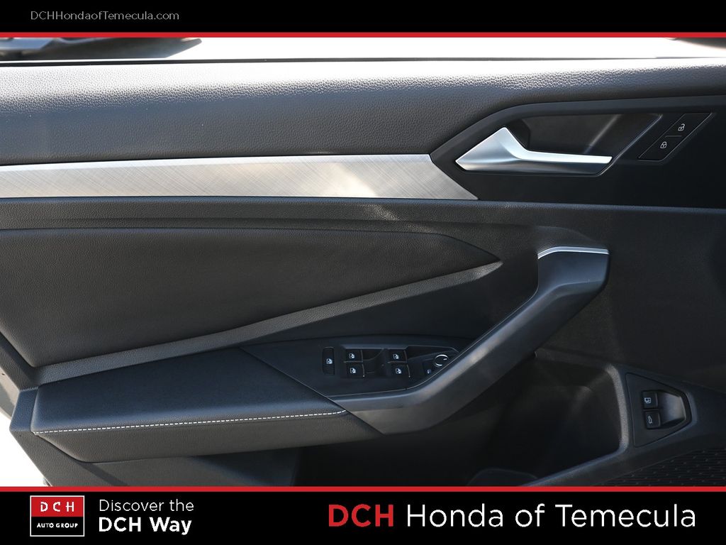 Thumbnail: 2024 Volkswagen Jetta - 22