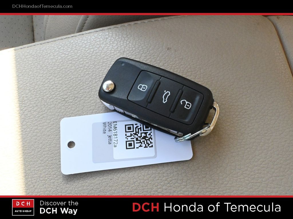 Thumbnail: 2014 Volkswagen Jetta - 6