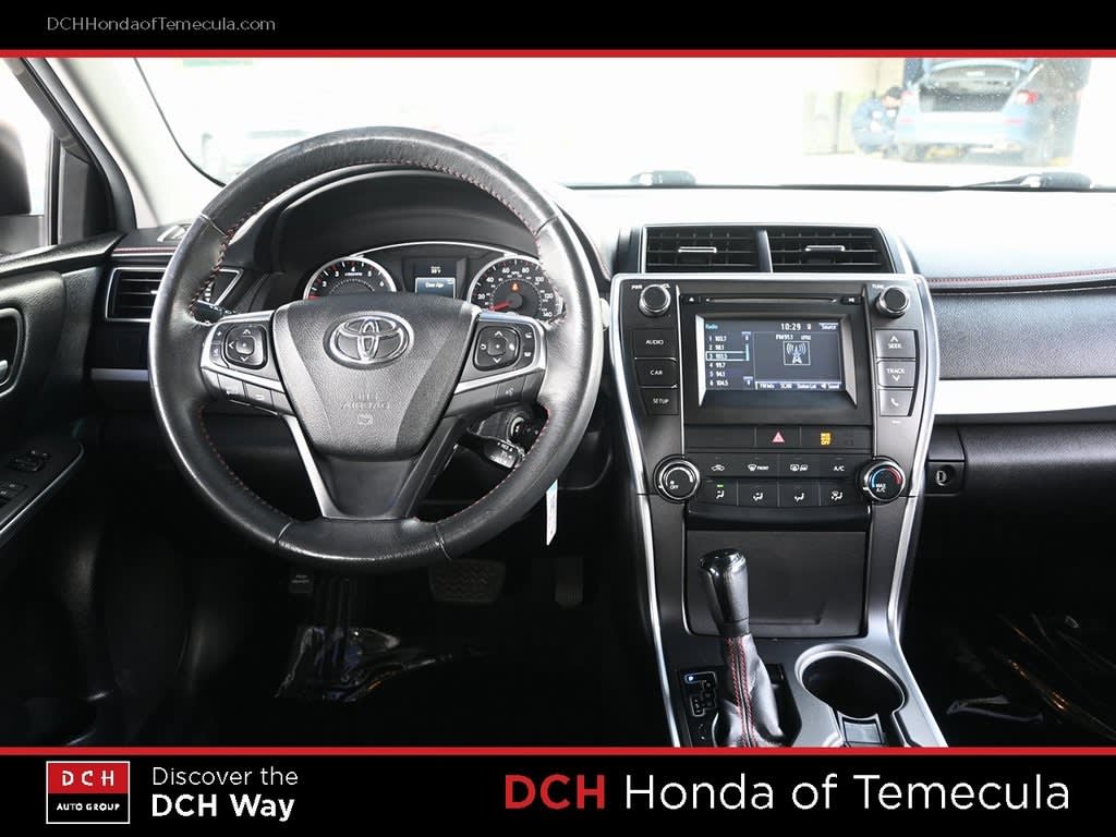 2015 Toyota Camry SE 2