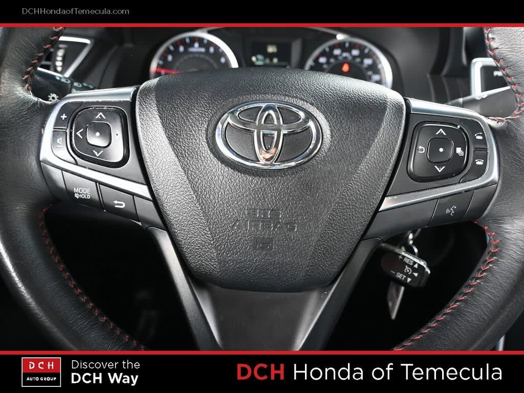 2015 Toyota Camry SE 19