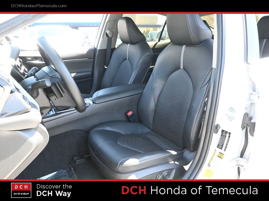 Thumbnail: 2021 Toyota Camry - 9