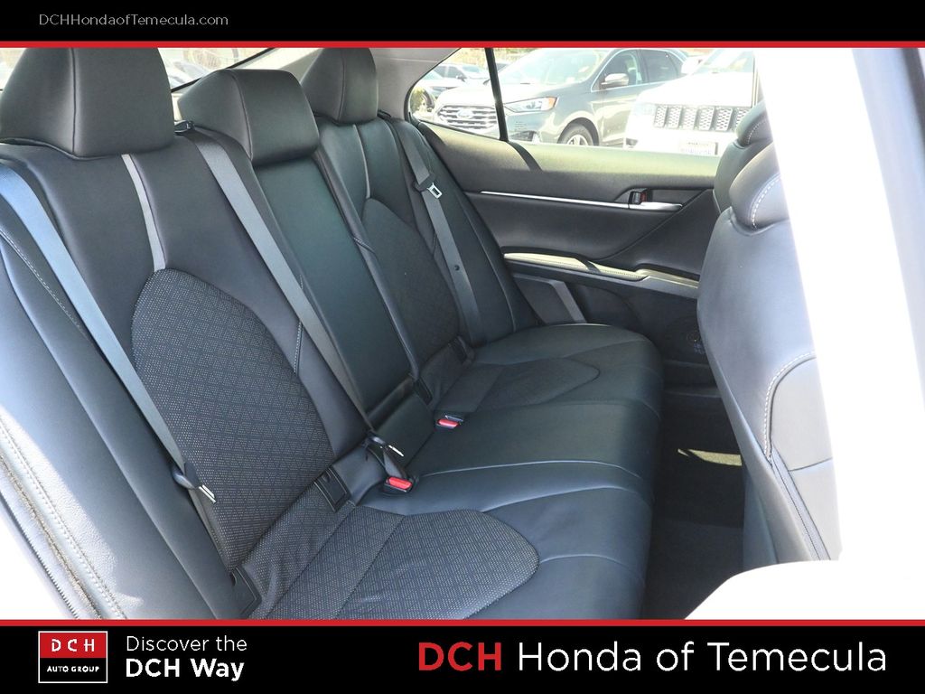 Thumbnail: 2021 Toyota Camry - 24