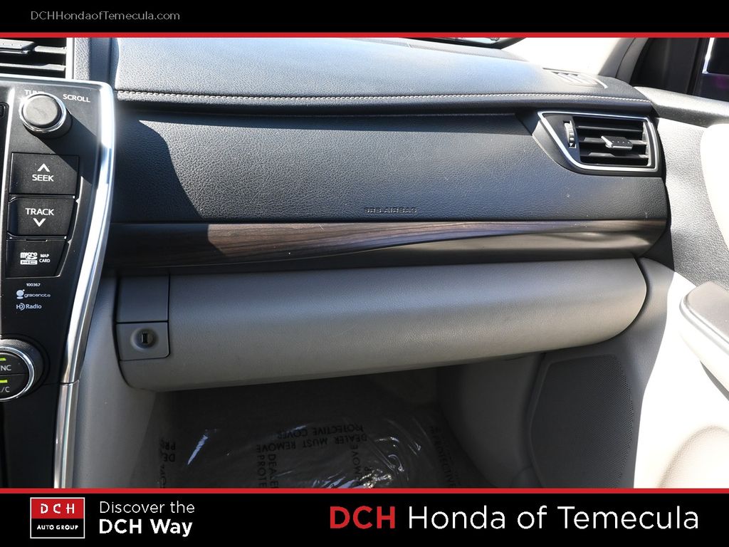 Thumbnail: 2015 Toyota Camry - 21