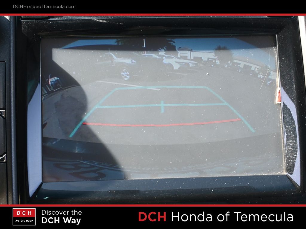 Thumbnail: 2015 Toyota Camry - 20