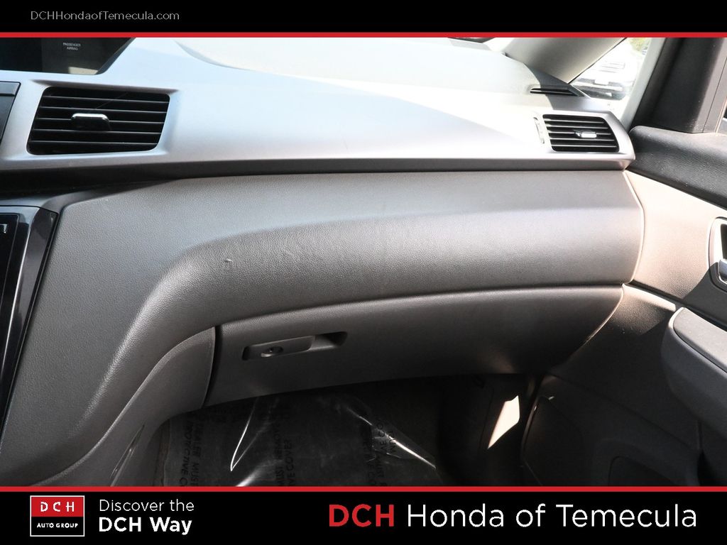 Thumbnail: 2015 Honda Odyssey - 21