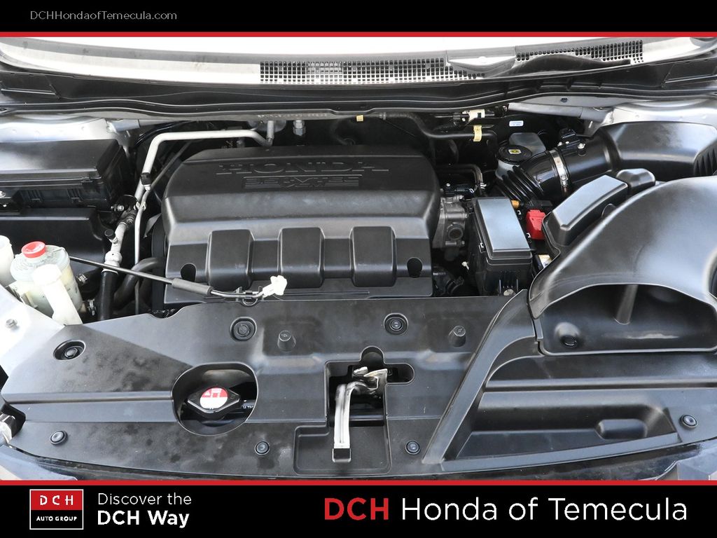 Thumbnail: 2015 Honda Odyssey - 8