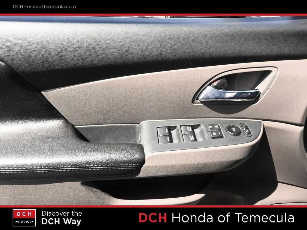 Thumbnail: 2015 Honda Odyssey - 22