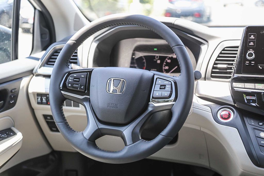 Thumbnail: 2026 Honda Odyssey - 12