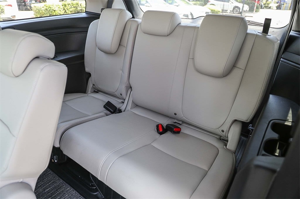 Thumbnail: 2026 Honda Odyssey - 21