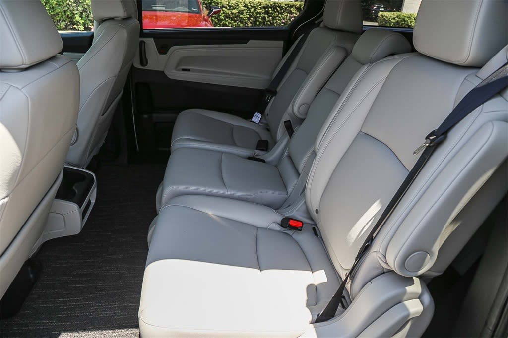 Thumbnail: 2026 Honda Odyssey - 11