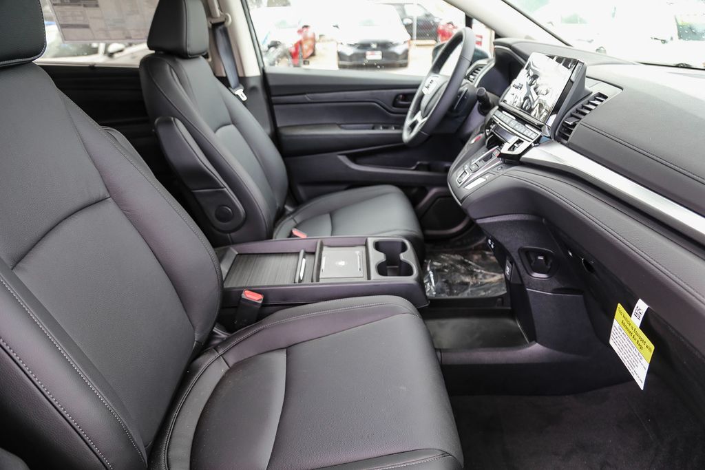 Thumbnail: 2026 Honda Odyssey - 9