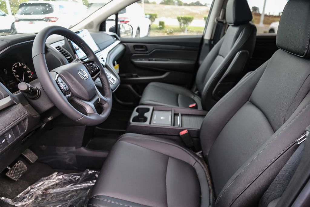 Thumbnail: 2026 Honda Odyssey - 10