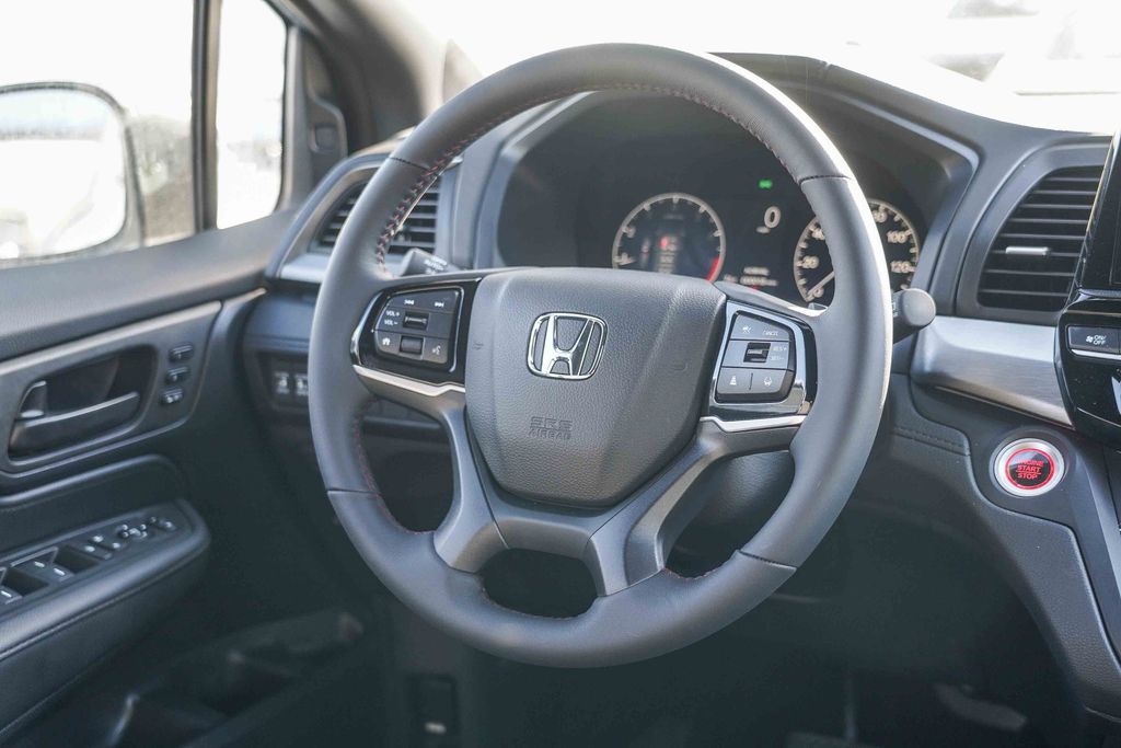 Thumbnail: 2026 Honda Odyssey - 7