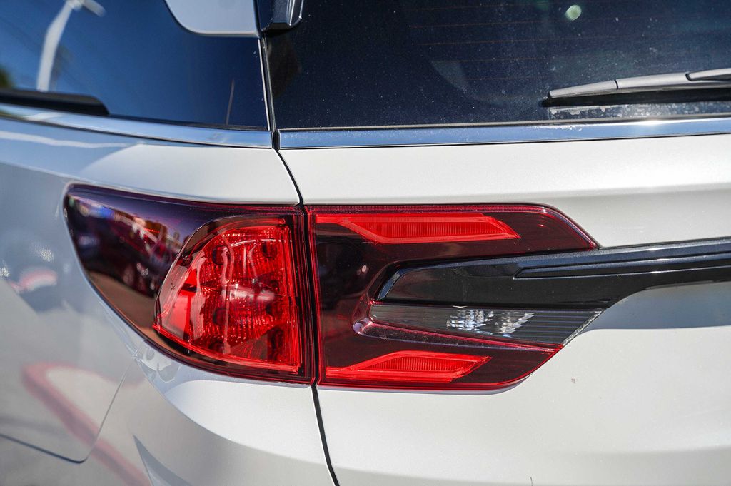 Thumbnail: 2026 Honda Odyssey - 15