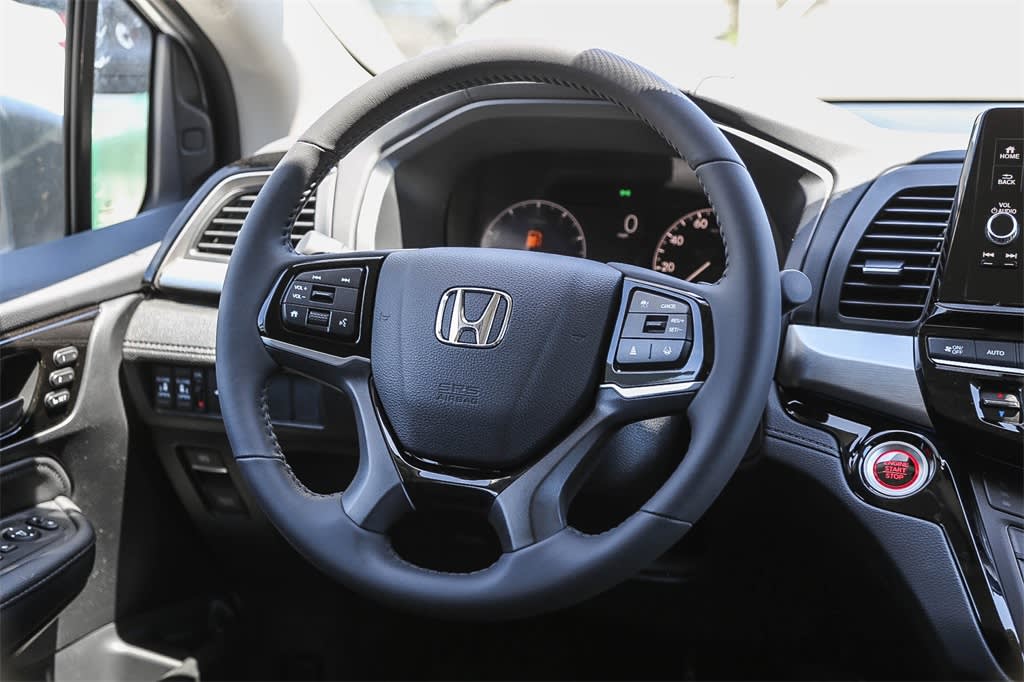 Thumbnail: 2026 Honda Odyssey - 9