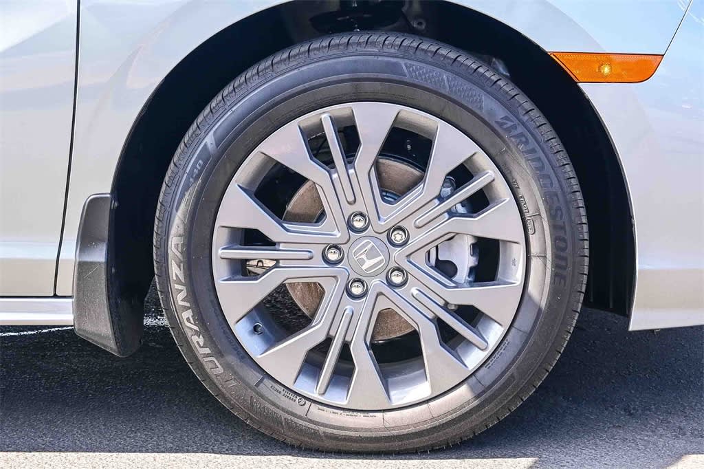 Thumbnail: 2026 Honda Odyssey - 18