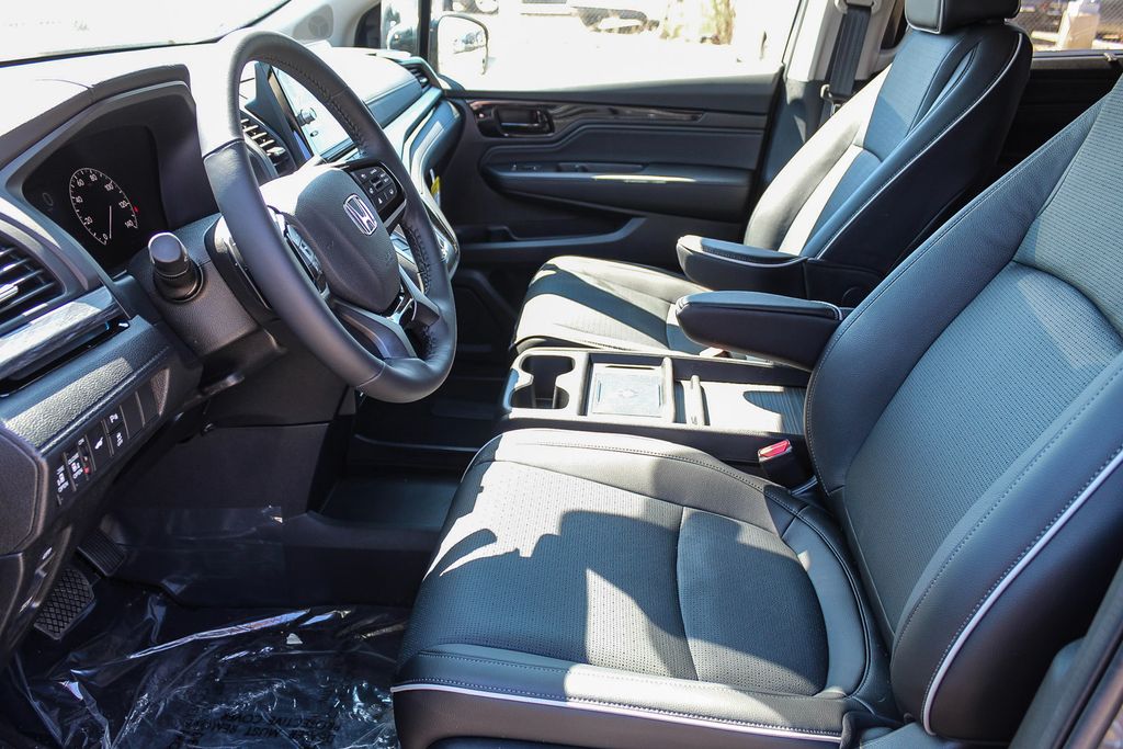 Thumbnail: 2026 Honda Odyssey - 10