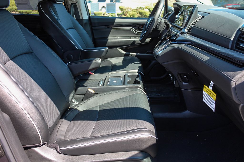 Thumbnail: 2026 Honda Odyssey - 9