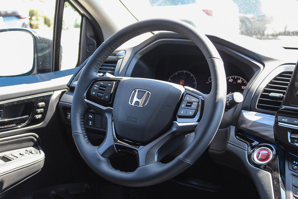 Thumbnail: 2026 Honda Odyssey - 12