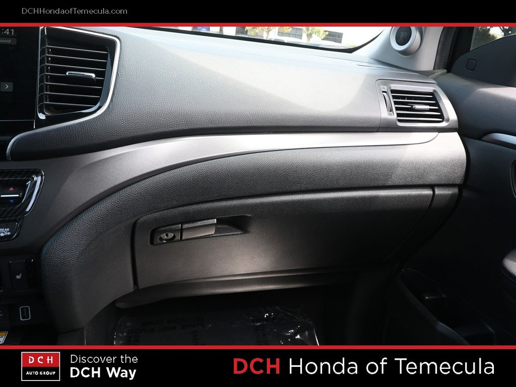 Thumbnail: 2022 Honda Pilot - 21