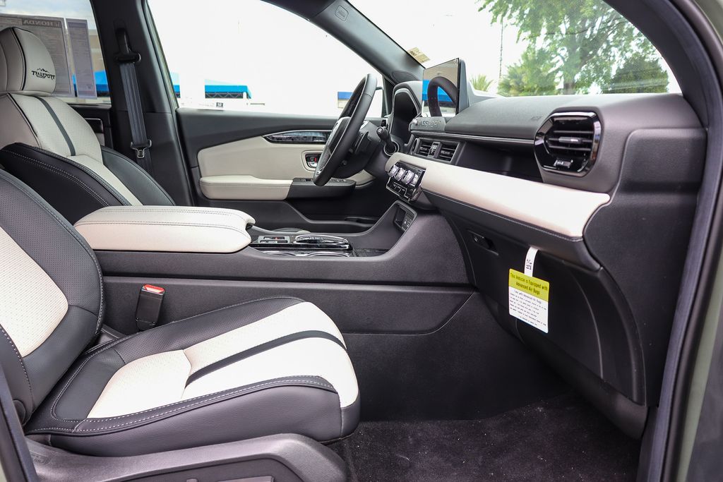 Thumbnail: 2026 Honda Passport - 9