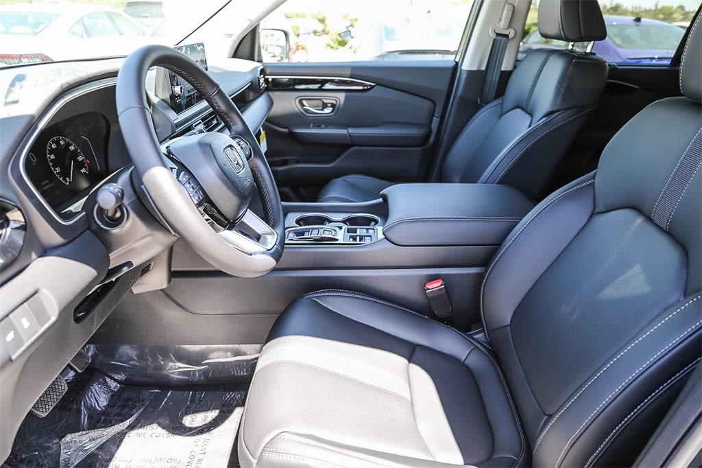 Thumbnail: 2025 Honda Pilot - 10