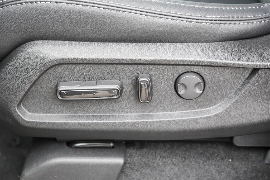 Thumbnail: 2025 Honda Pilot - 25