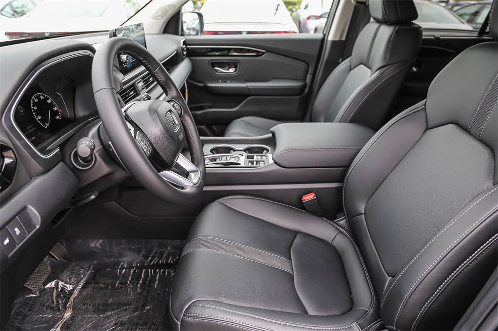 Thumbnail: 2025 Honda Pilot - 11