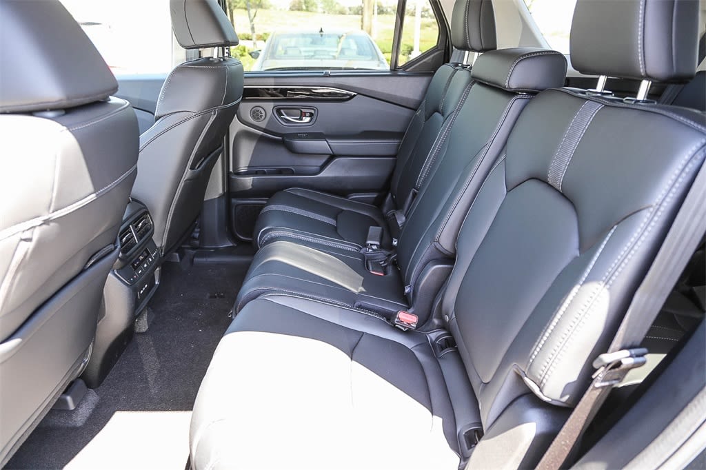 Thumbnail: 2025 Honda Pilot - 11