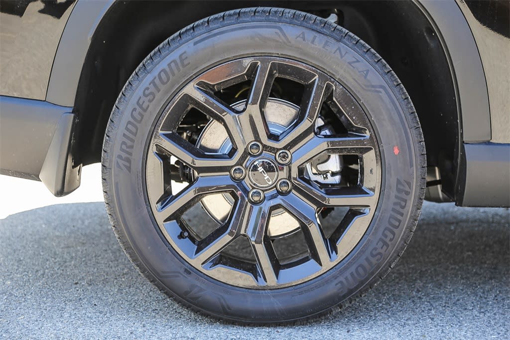 Thumbnail: 2025 Honda Pilot - 17