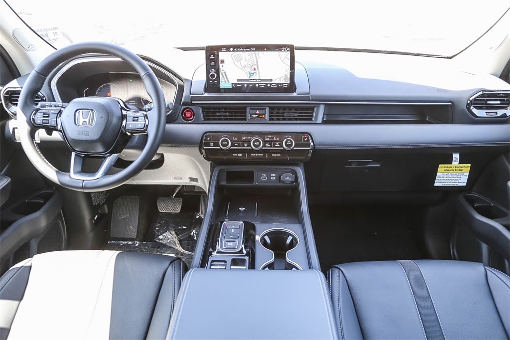 Thumbnail: 2025 Honda Pilot - 2