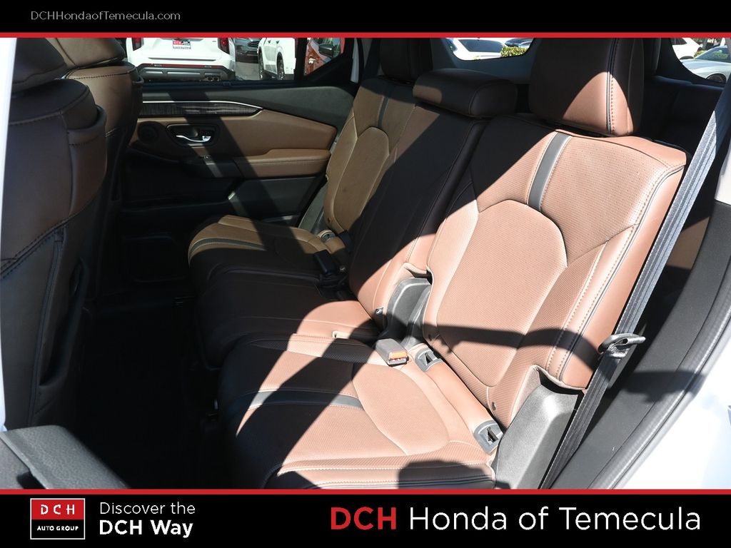 Thumbnail: 2023 Honda Pilot - 10