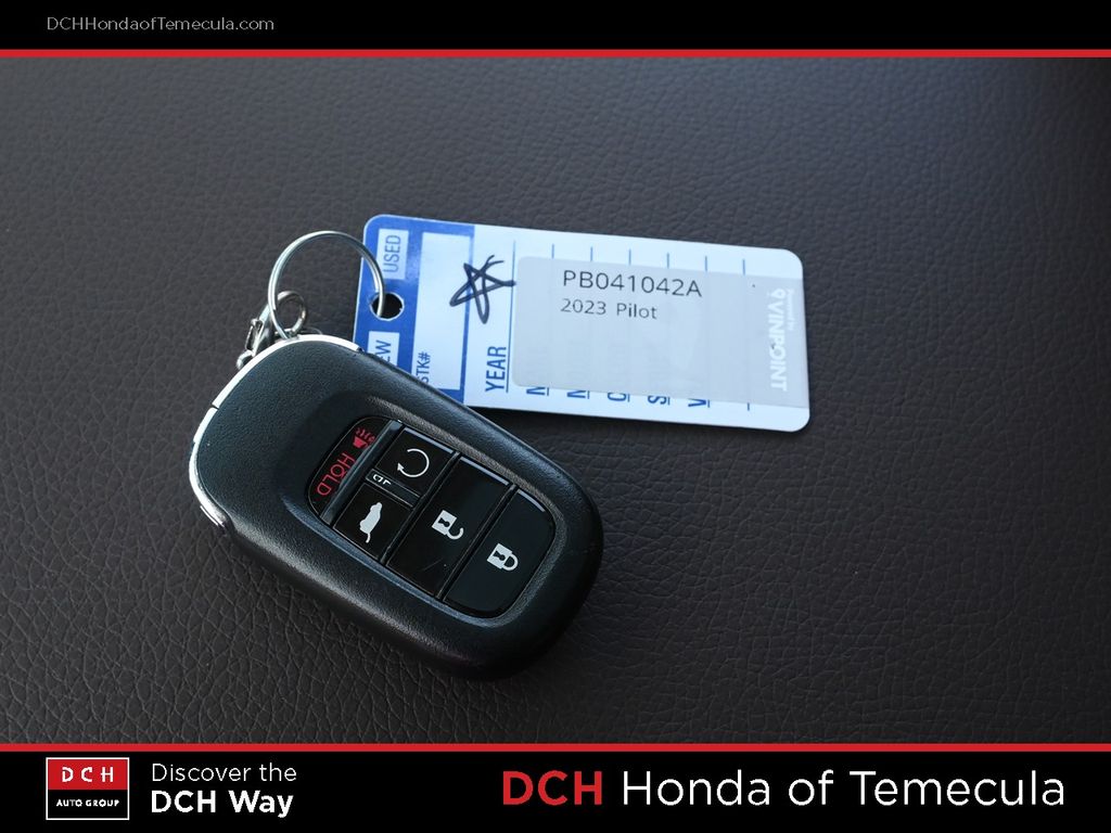 Thumbnail: 2023 Honda Pilot - 14