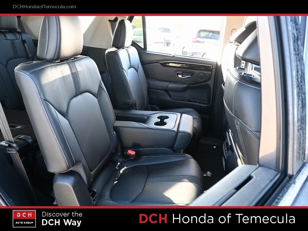 Thumbnail: 2023 Honda Pilot - 22