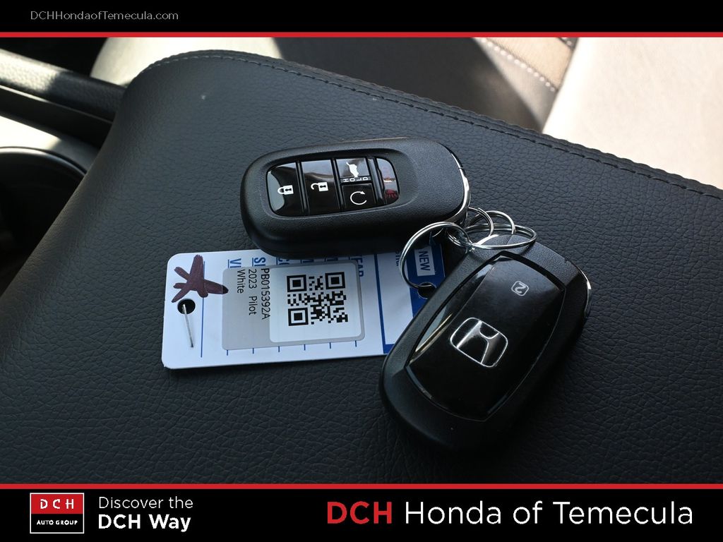 Thumbnail: 2023 Honda Pilot - 16