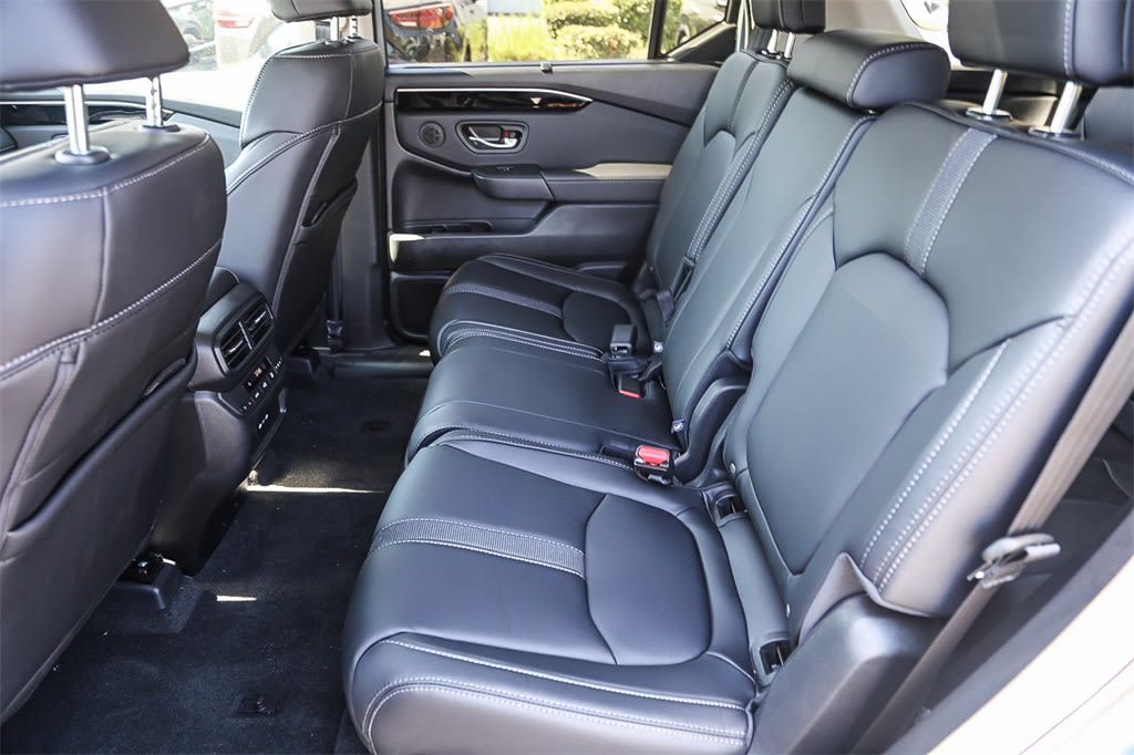 Thumbnail: 2025 Honda Pilot - 11