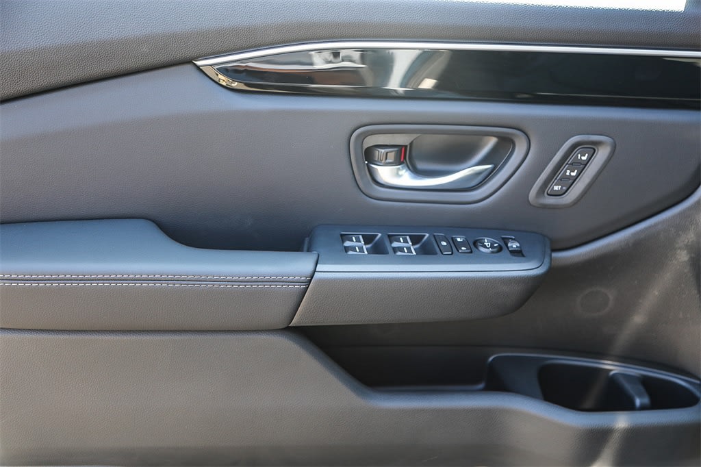 Thumbnail: 2025 Honda Pilot - 22