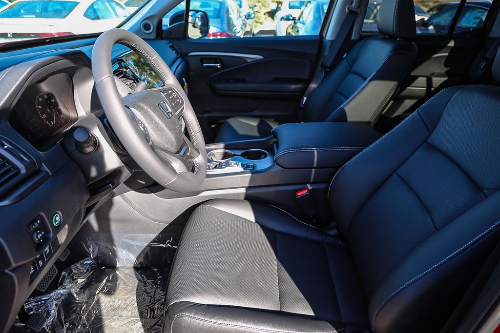 Thumbnail: 2026 Honda Ridgeline - 10