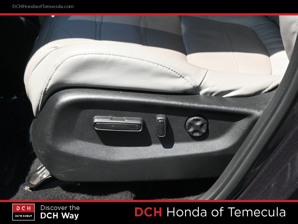 Thumbnail: 2017 Honda CR-V - 23
