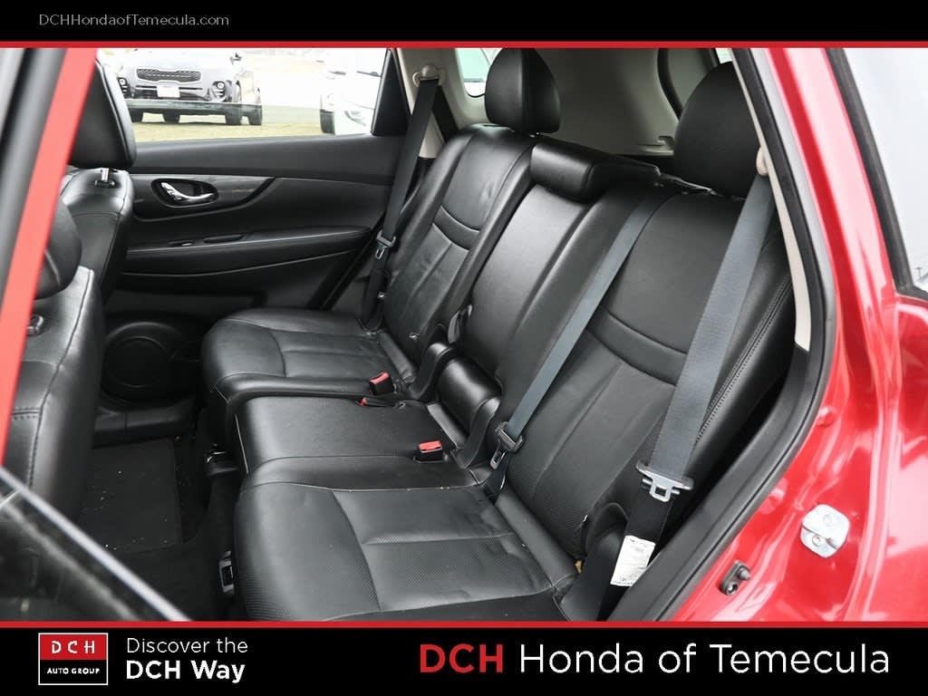 Thumbnail: 2016 Nissan Rogue - 10