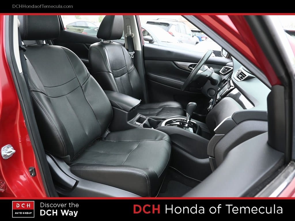 Thumbnail: 2016 Nissan Rogue - 9